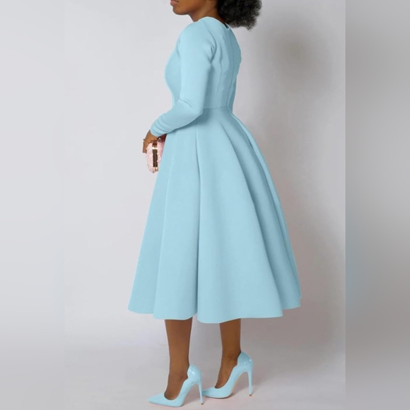 NWOT! Light Blue Classic Vintage Style Swing Long Sleeve Dress With Pockets! - Picture 3 of 12